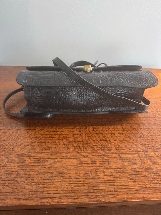 Brahmin Black Croc-Embossed Barrel Bag with Crossbody Strap - Picture 8 of 15